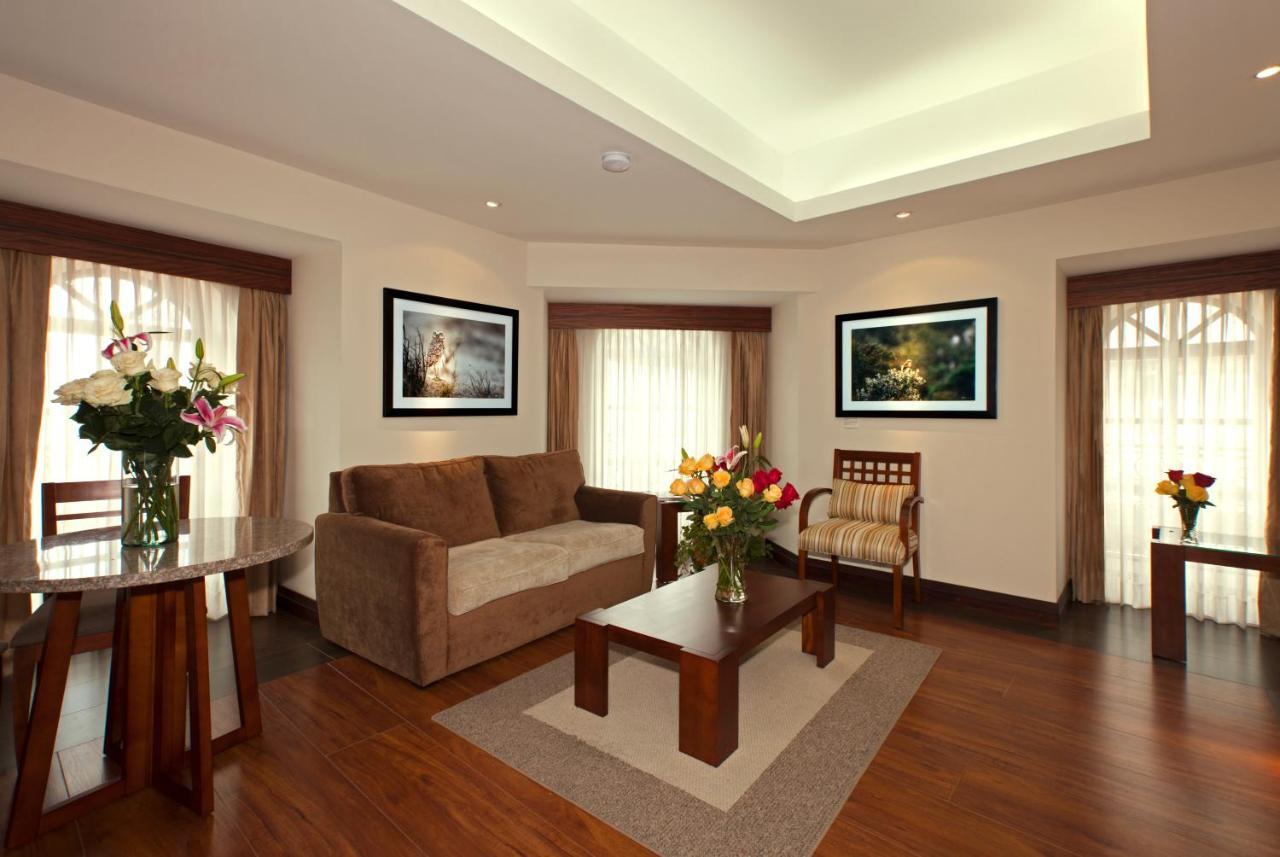 Parc Royale Suites Hotel Cuenca Dış mekan fotoğraf