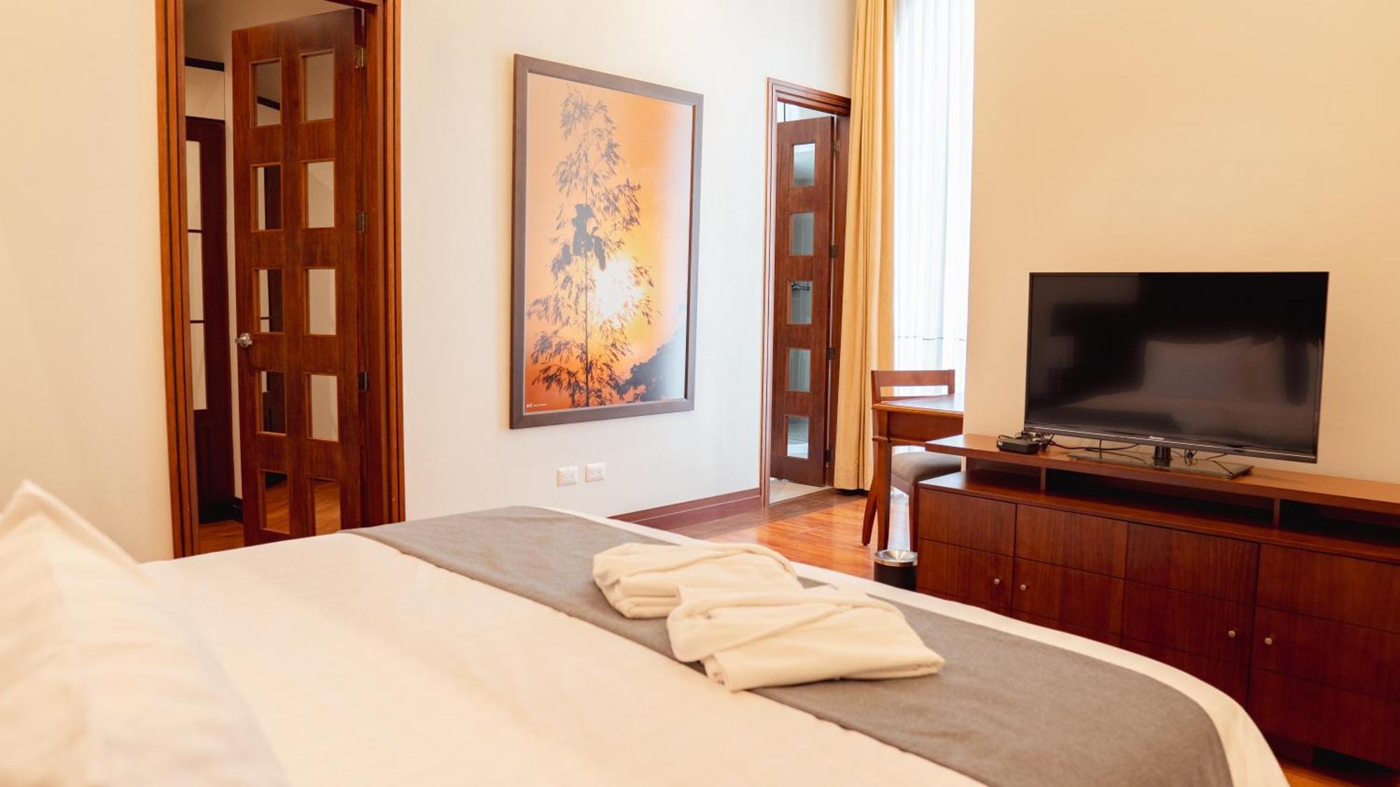 Parc Royale Suites Hotel Cuenca Dış mekan fotoğraf