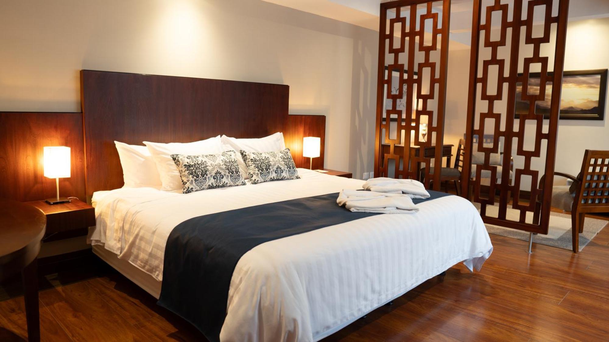 Parc Royale Suites Hotel Cuenca Dış mekan fotoğraf