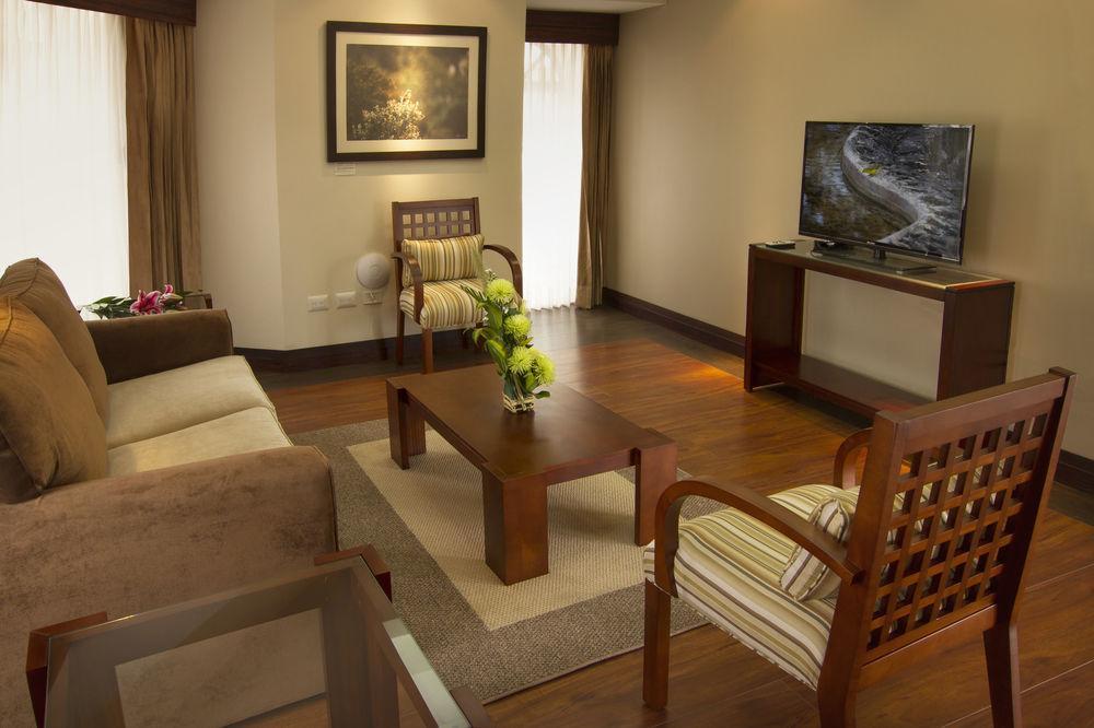 Parc Royale Suites Hotel Cuenca Dış mekan fotoğraf