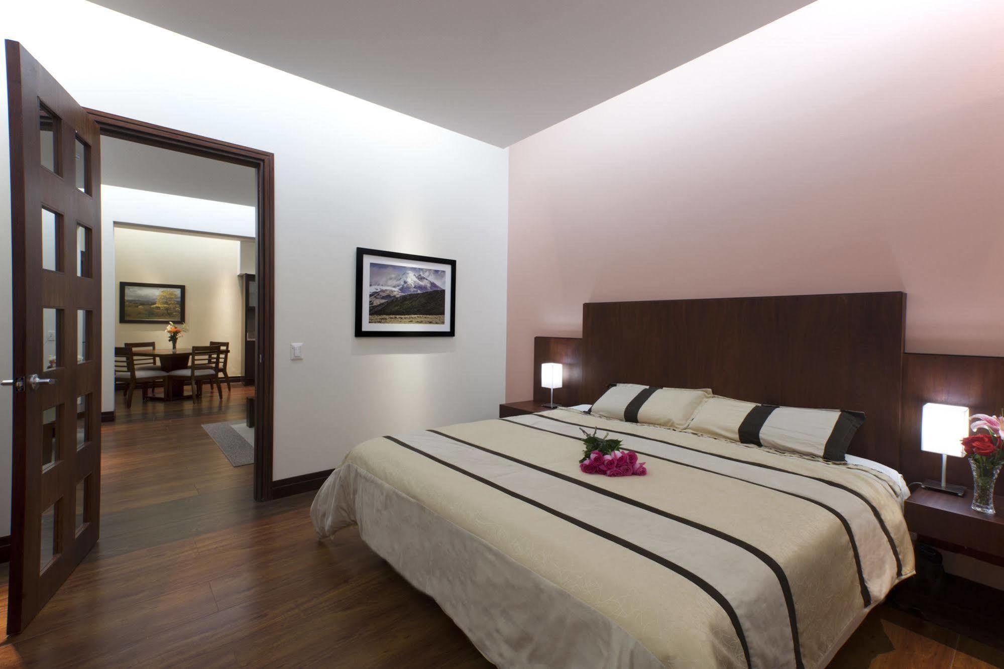 Parc Royale Suites Hotel Cuenca Dış mekan fotoğraf